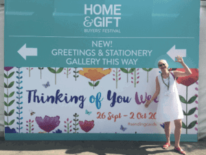 sharon-hg-giant-toyw-sign-screenshot
